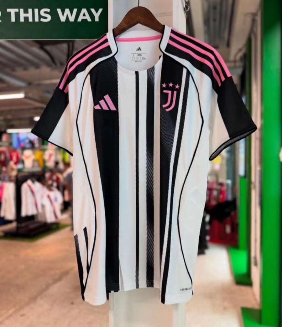 Juventus Home Kit