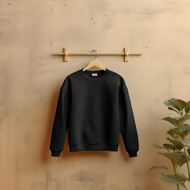 PLAIN BLACK SWEATSHIRT